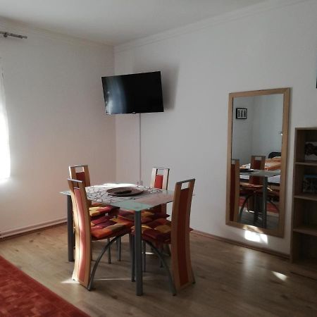 Hotel Füge Vendégház à Miskolc Extérieur photo
